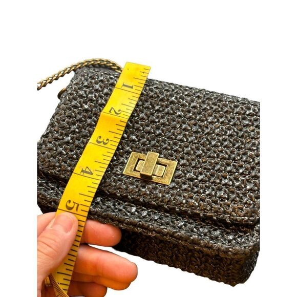 Handcrafted Metallic Woven Clutch Bag With Chain Strap & Twist Lock Closure - Picture 4 of 11